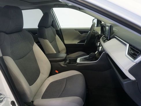 Used 2022 Toyota RAV4 XLE w/ Convenience Package AWD/4WD image 21