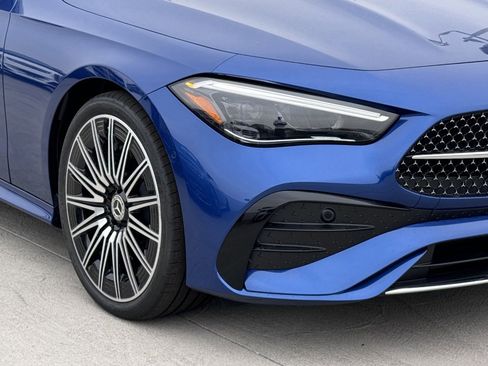 Used 2024 Mercedes-Benz CLE 300 4MATIC Coupe image 4