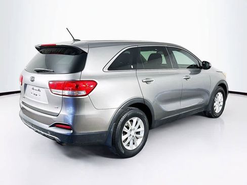 Used 2016 Kia Sorento L image 25