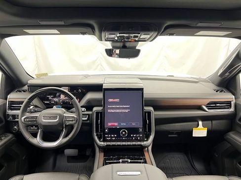 New 2026 GMC Yukon Denali w/ Advanced Technology Package image 24