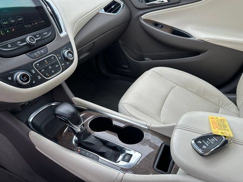 Used 2024 Chevrolet Malibu LT FWD image 19