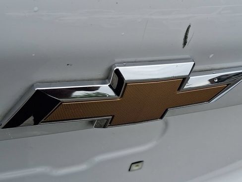 Used 2025 Chevrolet Equinox LT FWD image 28