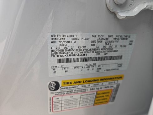 Used 2024 Ford Expedition Max XLT image 30