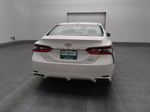 Used 2021 Toyota Camry SE image 7