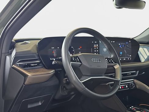 Certified 2025 Audi Q5 Prestige AWD/4WD image 19