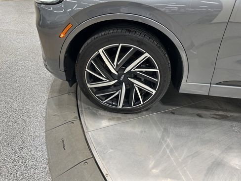 Certified 2025 Lincoln Aviator Black Label w/ Jet Appearance Package AWD/4WD image 32