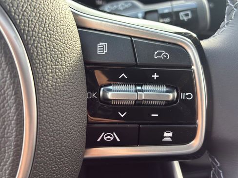 New 2026 Kia Carnival SX FWD image 37