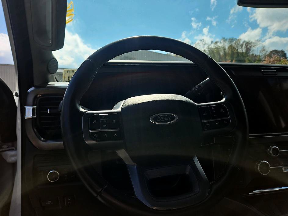Used 2026 Ford F250 4x4 Crew Cab Super Duty image 14