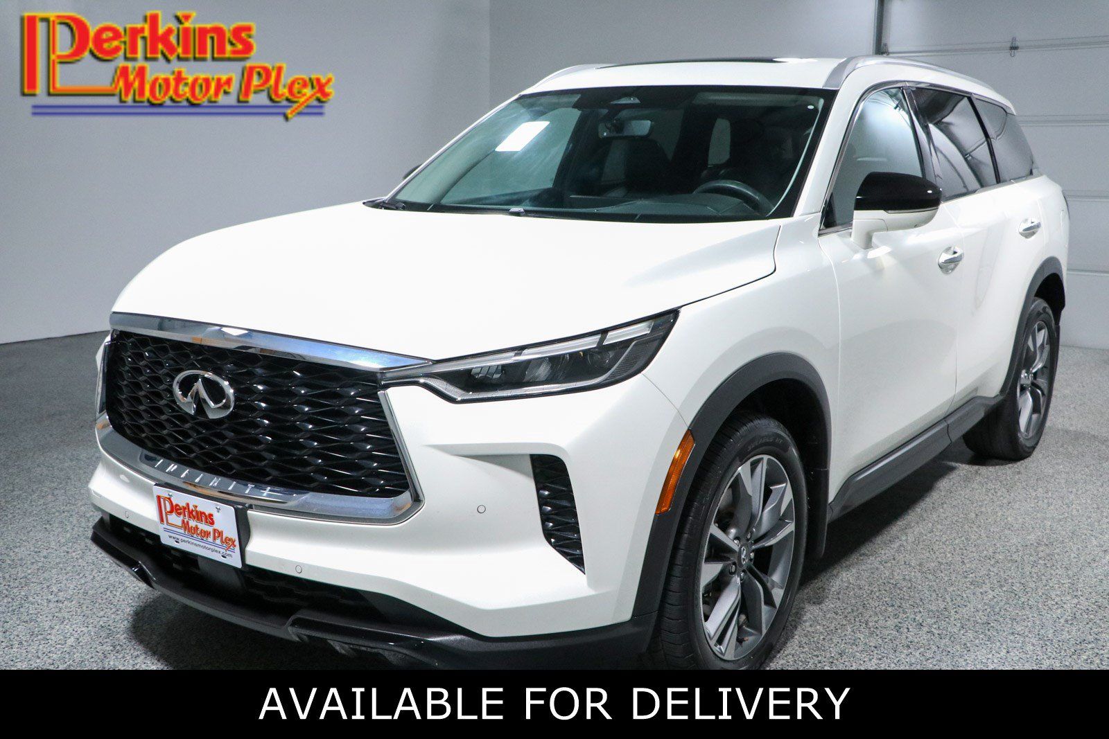 Used 2023 INFINITI QX60 Luxe w/ Cargo Package AWD/4WD image 1