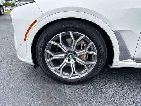 Used 2023 BMW X7 xDrive40i w/ Premium Package AWD/4WD image 32