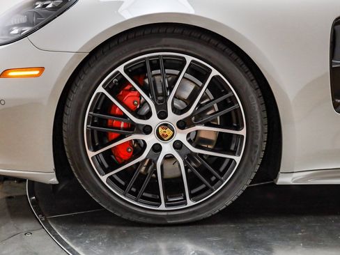 Certified 2022 Porsche Panamera GTS image 10