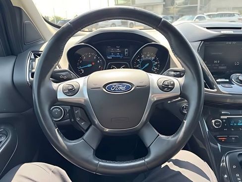 Used 2015 Ford Escape Titanium FWD image 17