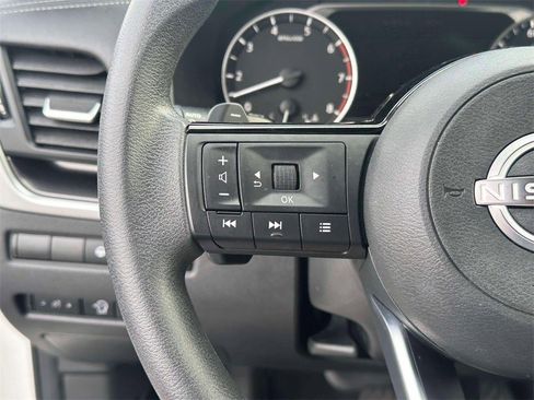 Certified 2023 Nissan Rogue SV image 21