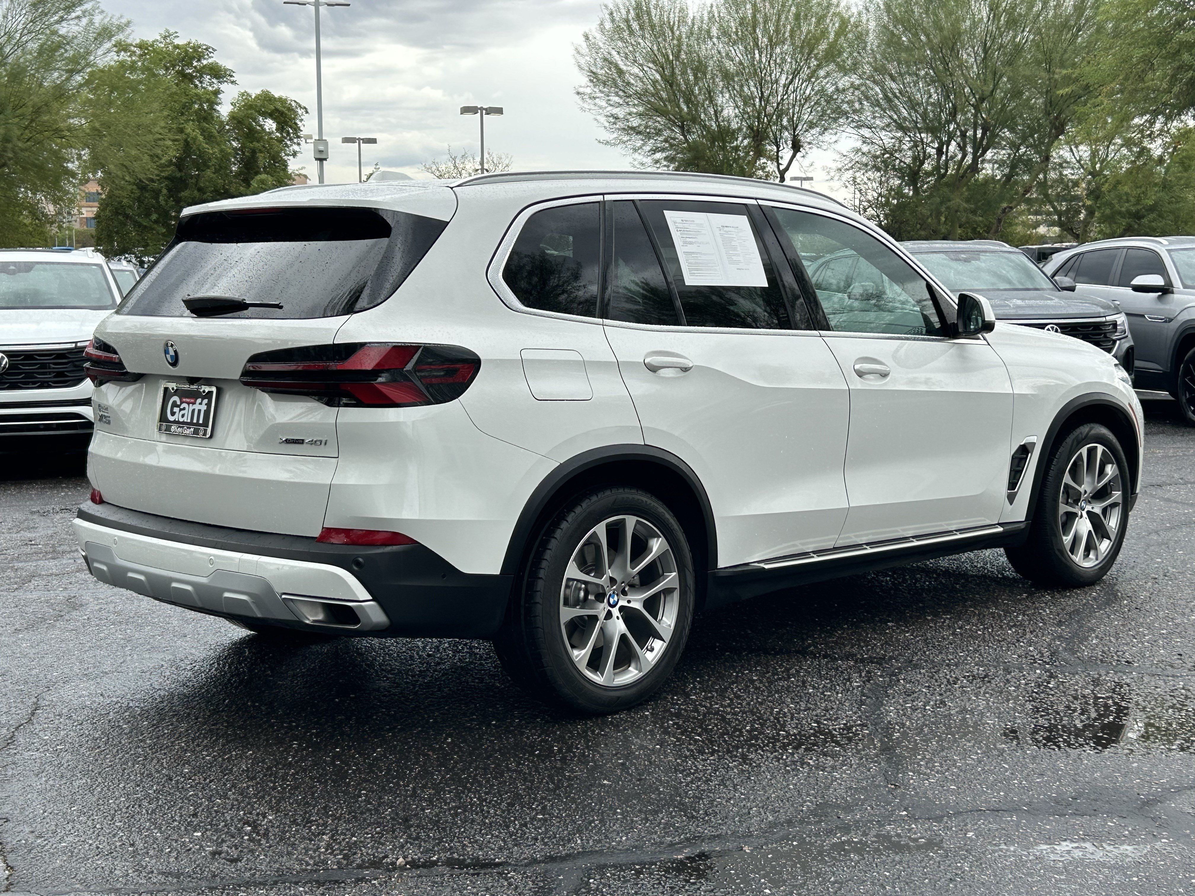 Used 2025 BMW X5 xDrive40i AWD/4WD image 4