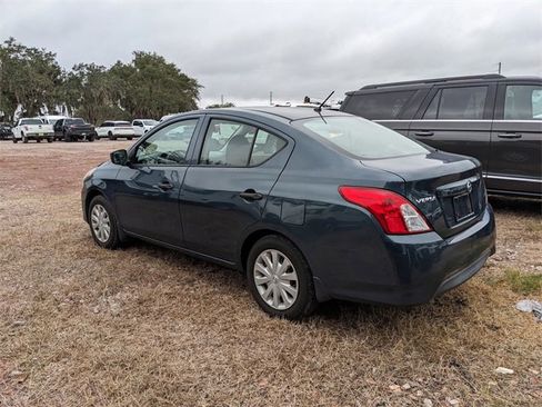 Used 2017 Nissan Versa S image 4