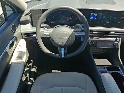 Used 2025 Hyundai Sonata SEL FWD image 12