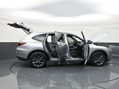 Used 2022 Acura MDX A-Spec image 28