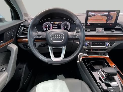 Used 2023 Audi Q5 2.0T Premium Plus w/ Premium Plus Package AWD/4WD image 6