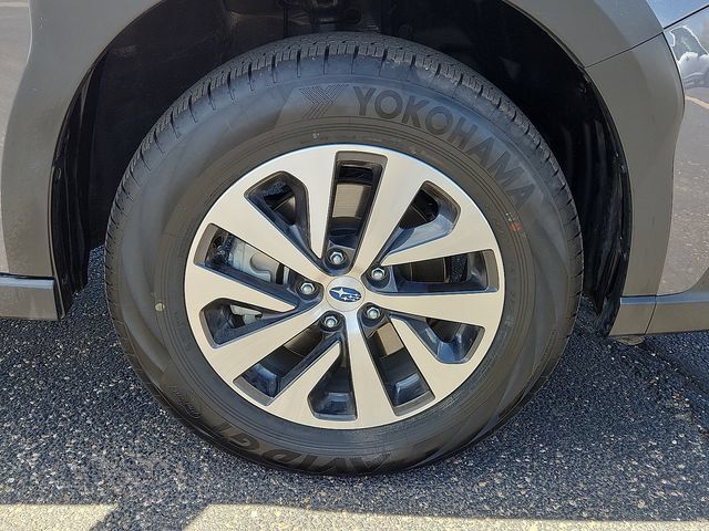 Certified 2025 Subaru Outback AWD/4WD image 7