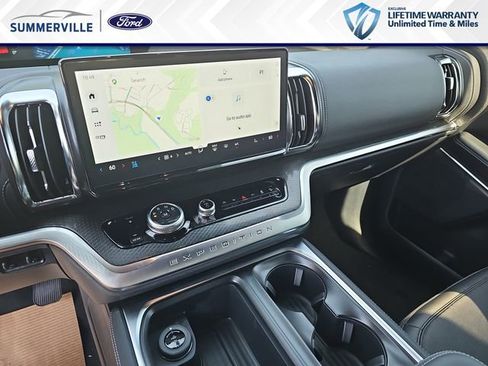 New 2026 Ford Expedition Platinum image 25
