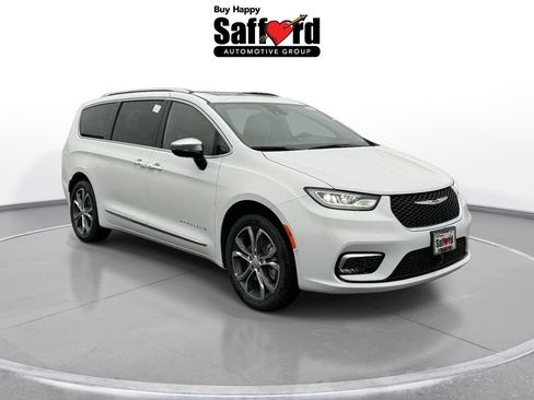New 2026 Chrysler Pacifica Pinnacle AWD/4WD image 10