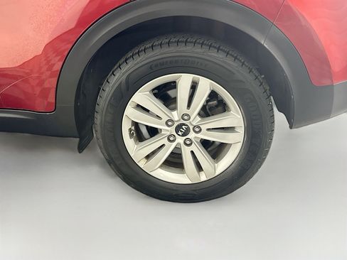 Used 2018 Kia Sportage LX FWD image 11