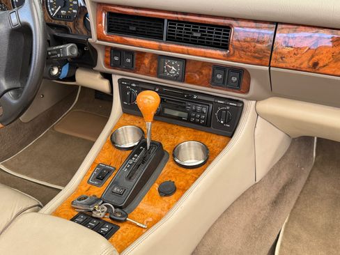 Used 1996 Jaguar XJS 4.0 Convertible RWD image 29