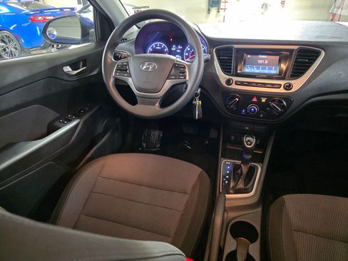 Used 2019 Hyundai Accent SE FWD image 19