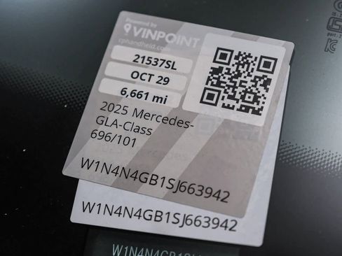 Certified 2025 Mercedes-Benz GLA 250 image 29