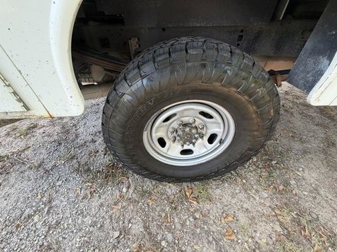 Used 2017 Ford F250 XL w/ Power Equipment Group AWD/4WD image 15