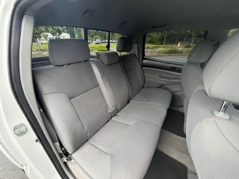 Used 2005 Toyota Tacoma PreRunner RWD image 13