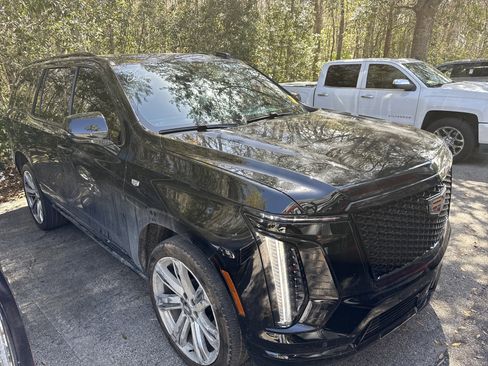 Used 2025 Cadillac Escalade Sport w/ Touring Package image 2