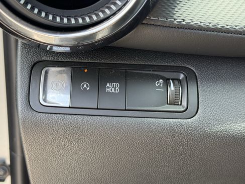 Used 2026 Chevrolet Equinox LT FWD image 25