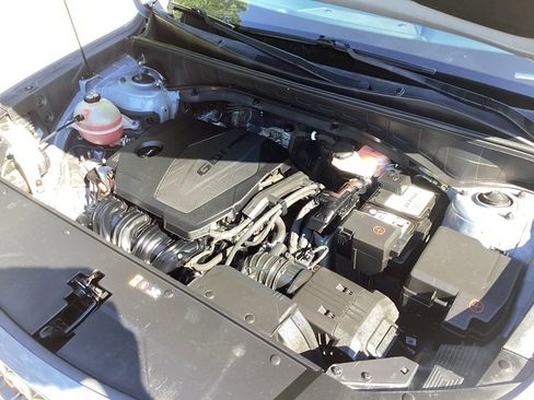 Used 2022 Kia Sorento LX FWD image 22
