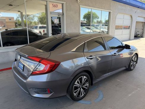Used 2018 Honda Civic EX-T image 8