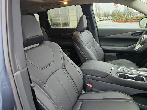 New 2026 INFINITI QX60 Luxe image 12