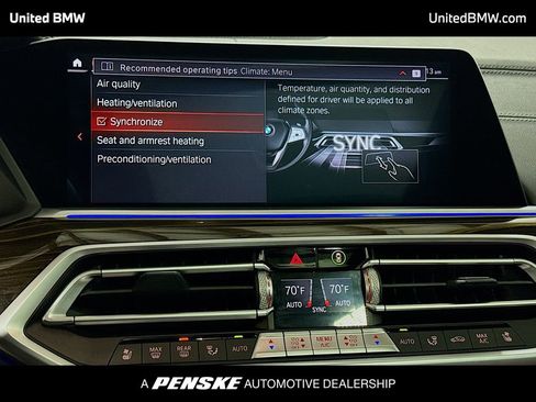 Used 2021 BMW X5 xDrive40i w/ M Sport Package image 11