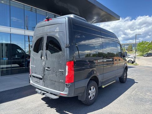 Used 2022 Mercedes-Benz Sprinter 2500 image 5