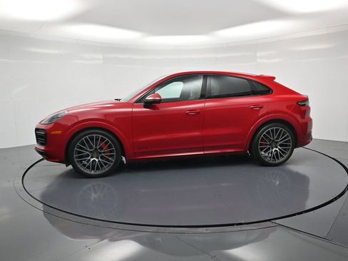 Used 2021 Porsche Cayenne GTS AWD/4WD image 2