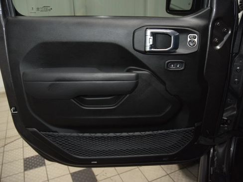 Used 2026 Jeep Wrangler Unlimited Rubicon w/ Safety Group AWD/4WD image 46