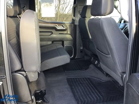 Used 2023 Chevrolet Silverado 1500 LT image 15