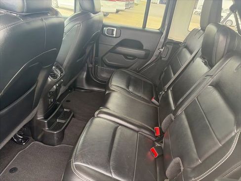 Used 2020 Jeep Wrangler Unlimited Sahara AWD/4WD image 11