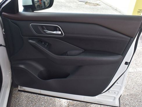 Used 2021 Nissan Rogue SV w/ Premium Package FWD image 64