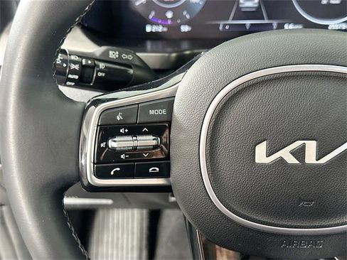 Used 2023 Kia Sorento SX image 23