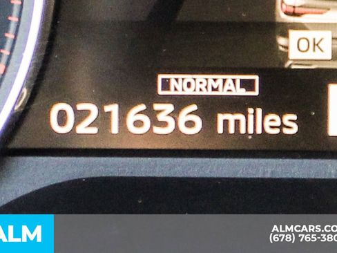 Used 2025 Mitsubishi Outlander SE image 44