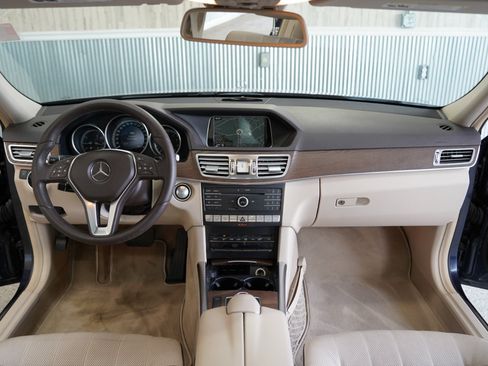 Used 2016 Mercedes-Benz E 350 4dr Sdn E 350 Sport RWD image 18