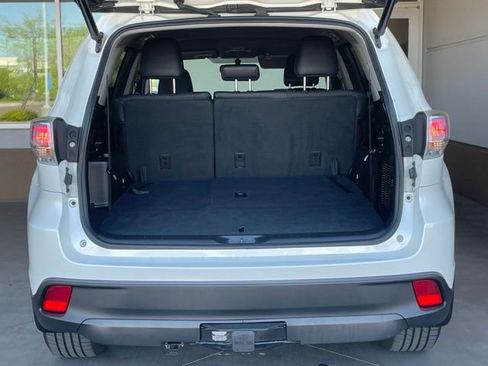 Used 2016 Toyota Highlander Plus image 16