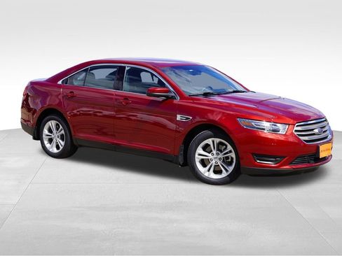 Used 2019 Ford Taurus SEL FWD image 2
