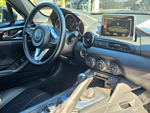 Used 2016 MAZDA MX-5 Miata Club RWD image 24