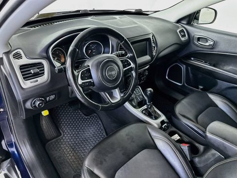 Used 2019 Jeep Compass Latitude w/ Cold Weather Group AWD/4WD image 30
